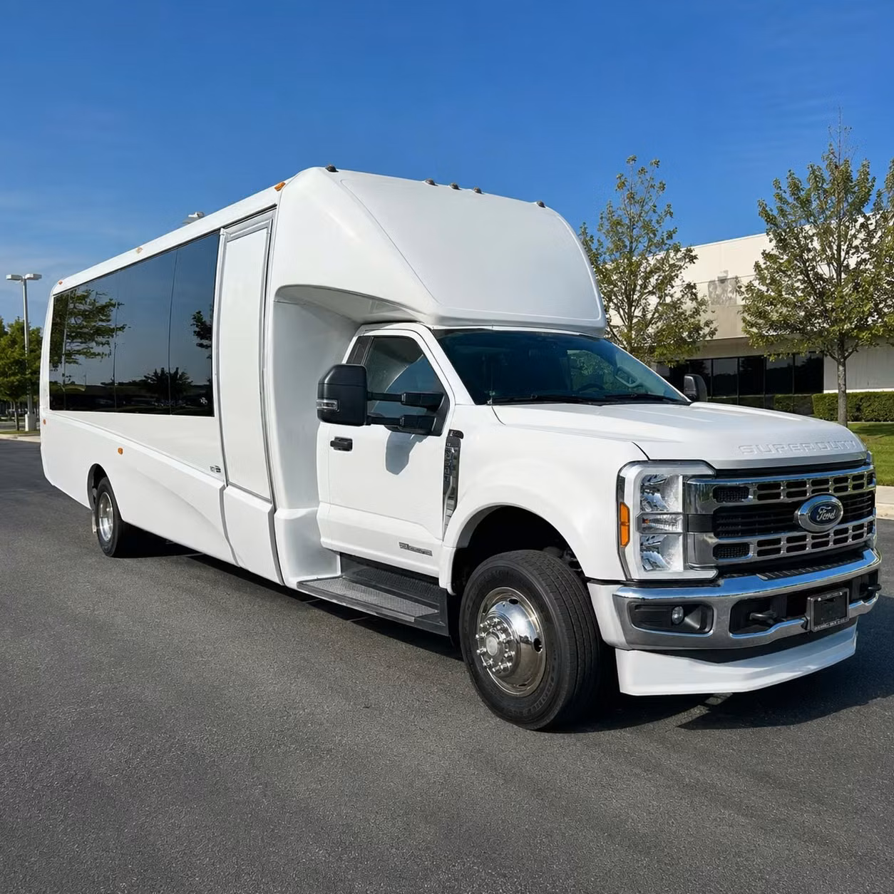 18 passenger minibus