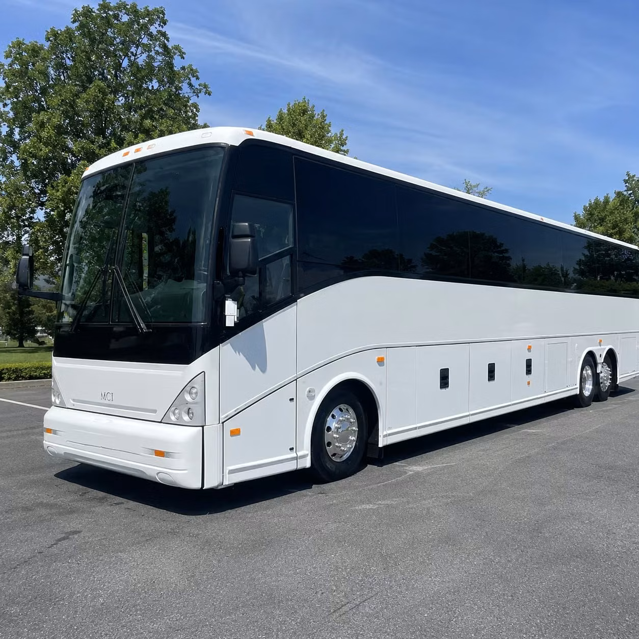 bus rental options for shakopee trips