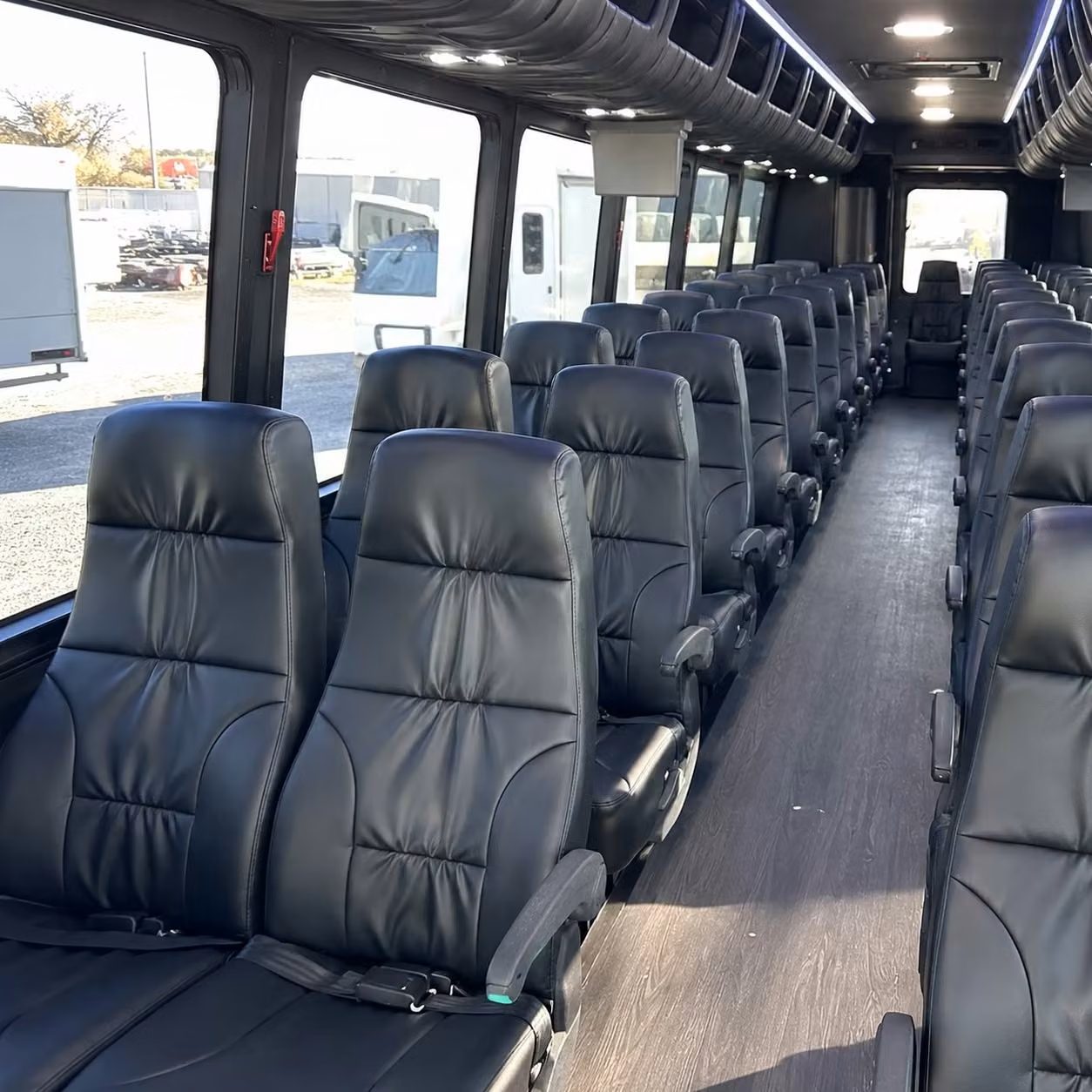 shakopee 35 passenger minibus rental