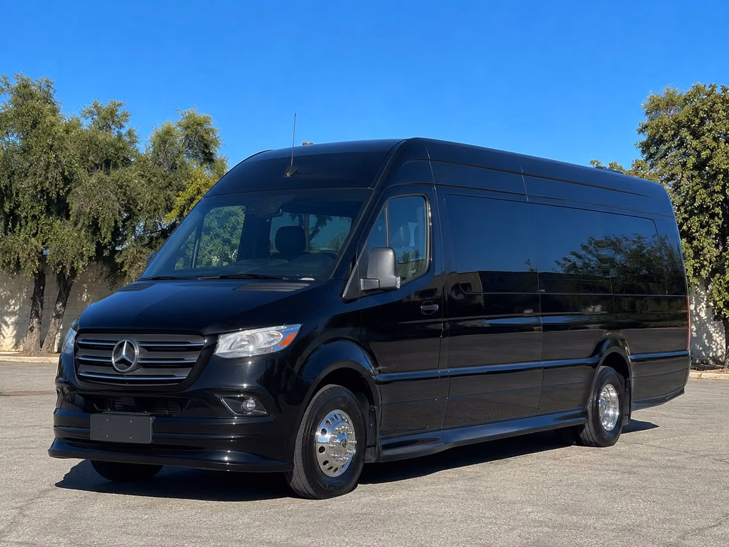 transportation serving shakopee and nearby cities